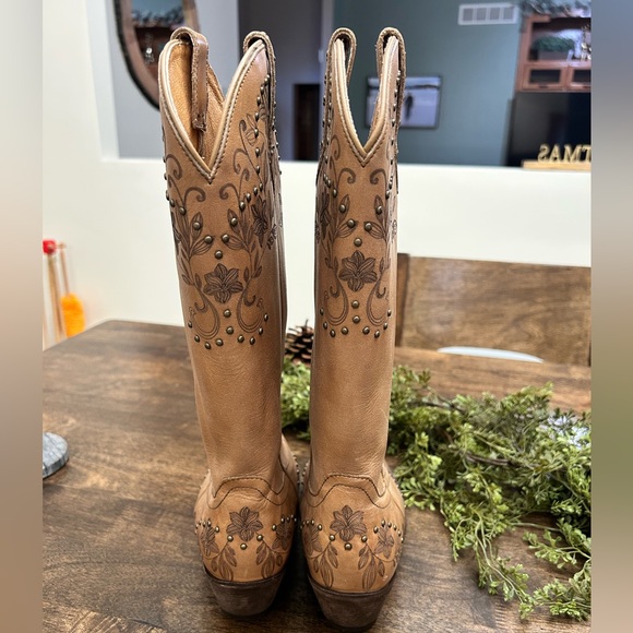 Shyanne Brown Embroidered Heeled Boots - Picture 5 of 8